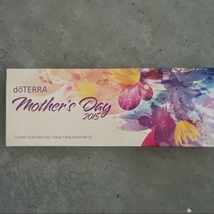 New dōTERRA Scarf